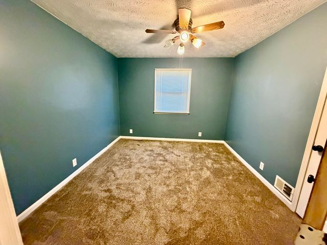 1240 Bowling Ridge Road, Brodhead, KY 40409