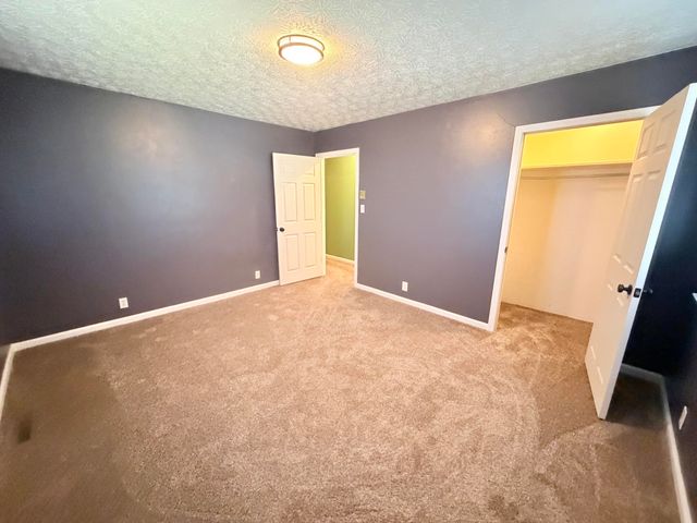 1240 Bowling Ridge Road, Brodhead, KY 40409