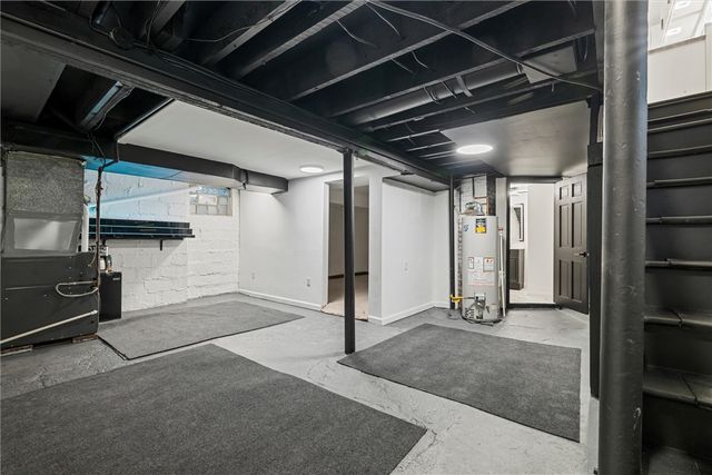 56 Bascom Ave, Observatory Hill, PA 15214