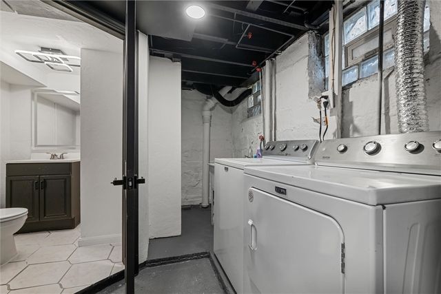 56 Bascom Ave, Observatory Hill, PA 15214