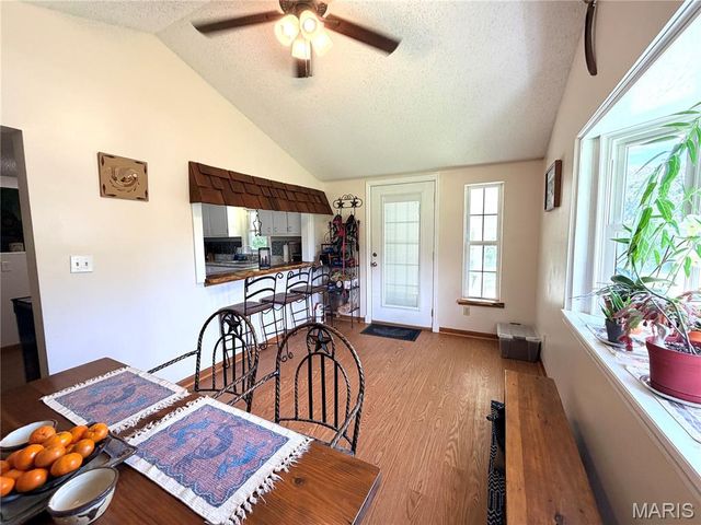 1086 Mill Hill Road, St Clair, MO 63077