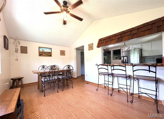 1086 Mill Hill Road, St Clair, MO 63077