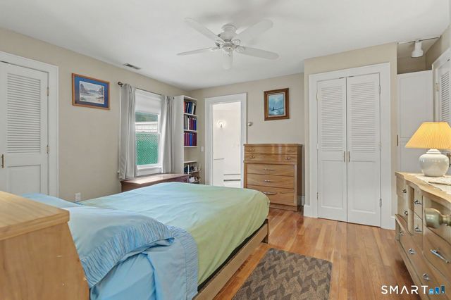 10 Hillwood Place, Norwalk, CT 06850