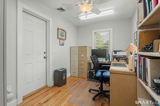 10 Hillwood Place, Norwalk, CT 06850