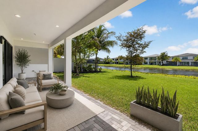 17089 Rainbow Falls Trail, Boca Raton, FL 33496