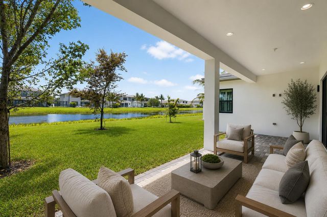 17089 Rainbow Falls Trail, Boca Raton, FL 33496