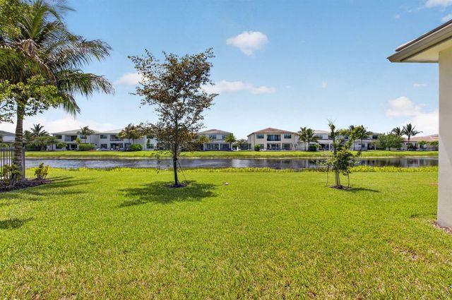 17089 Rainbow Falls Trail, Boca Raton, FL 33496