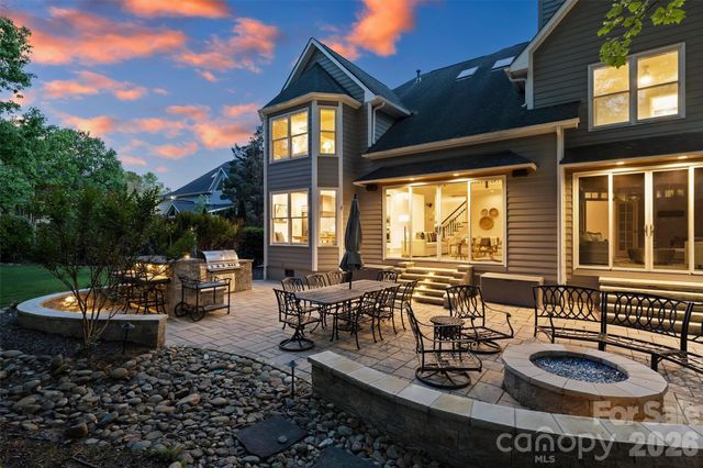 18320 Copeland Way, Davidson, NC 28036