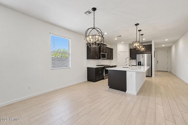16033 W COTTONTAIL Lane, Surprise, AZ 85387