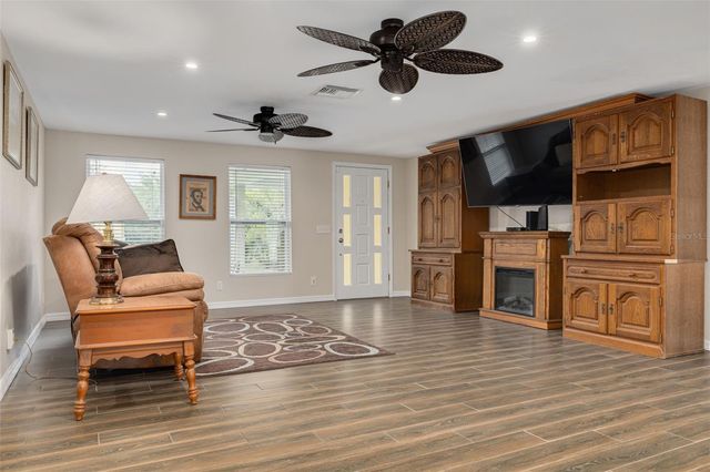 9720 DELRAY DRIVE, New Port Richey, FL 34654