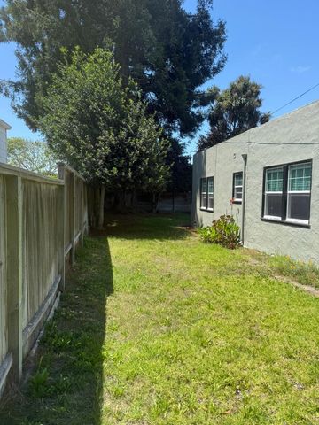 222 Oak Street, Salinas, CA 93901