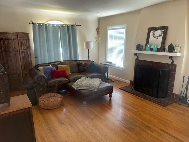 222 Oak Street, Salinas, CA 93901