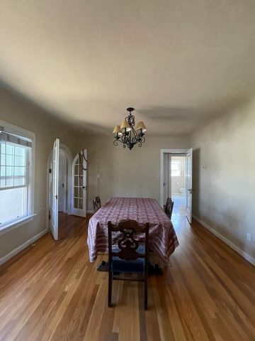 222 Oak Street, Salinas, CA 93901