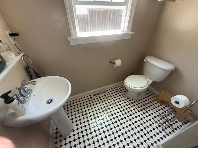 222 Oak Street, Salinas, CA 93901