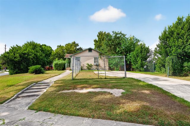 5130 Live Oak Street, Houston, TX 77004