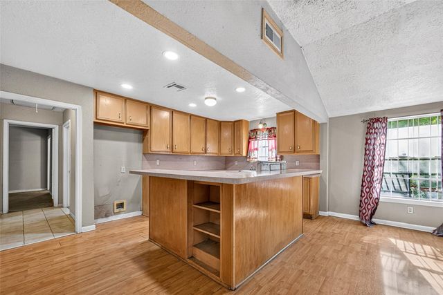 5130 Live Oak Street, Houston, TX 77004