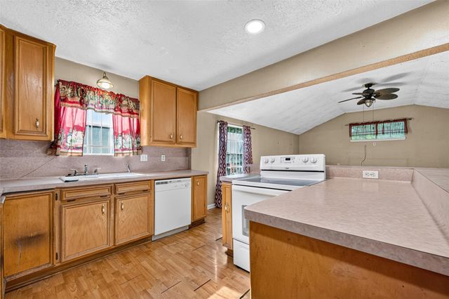 5130 Live Oak Street, Houston, TX 77004