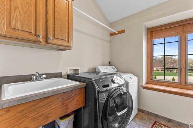 6645 Fieldstone COURT, Racine, WI 53402