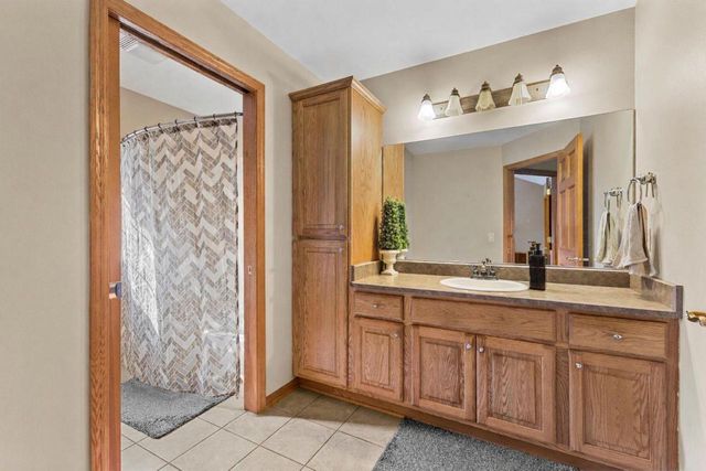 6645 Fieldstone COURT, Racine, WI 53402