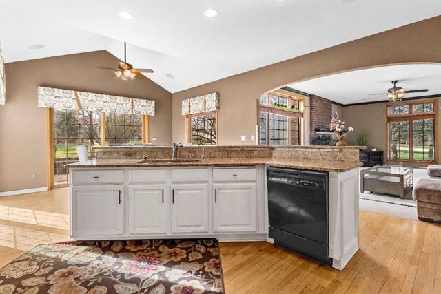 6645 Fieldstone COURT, Racine, WI 53402
