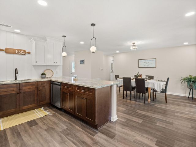 119 Allen Ave, Leesville, LA 71446