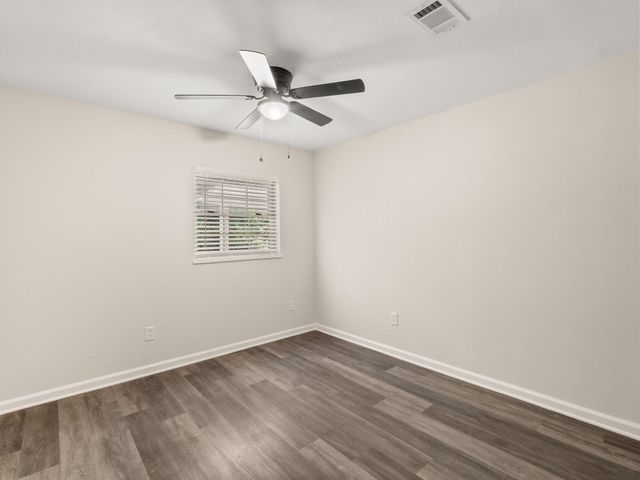 119 Allen Ave, Leesville, LA 71446