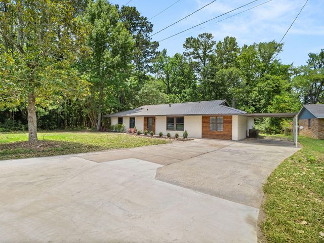 119 Allen Ave, Leesville, LA 71446