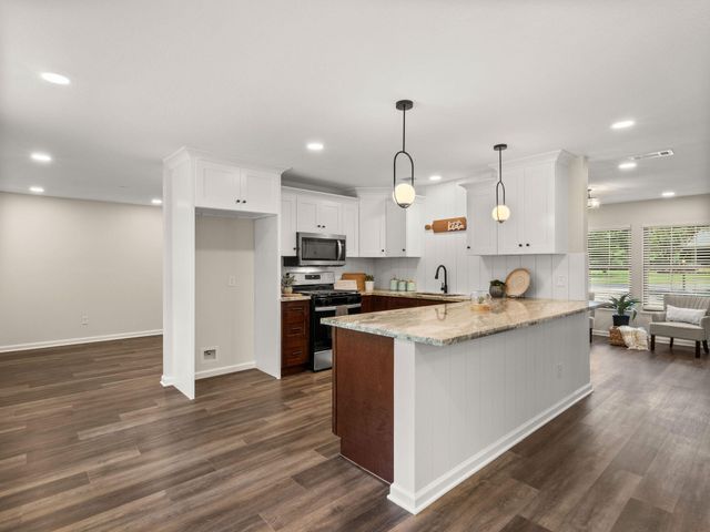 119 Allen Ave, Leesville, LA 71446