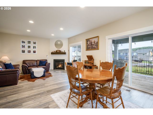 3111 Nw 2ND St, Mc Minnville, OR 97128