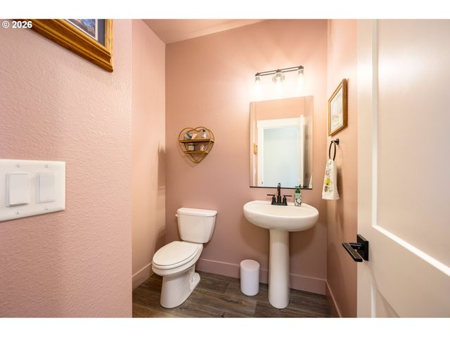 3111 Nw 2ND St, Mc Minnville, OR 97128