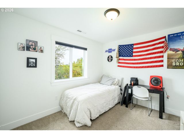 3111 Nw 2ND St, Mc Minnville, OR 97128