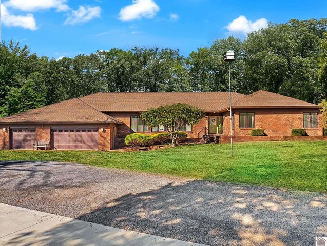 7 Pleasant View Ln # 40-44 # 36-38, Murray, KY 42071