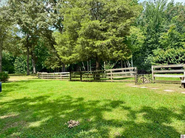 7 Pleasant View Ln # 40-44 # 36-38, Murray, KY 42071