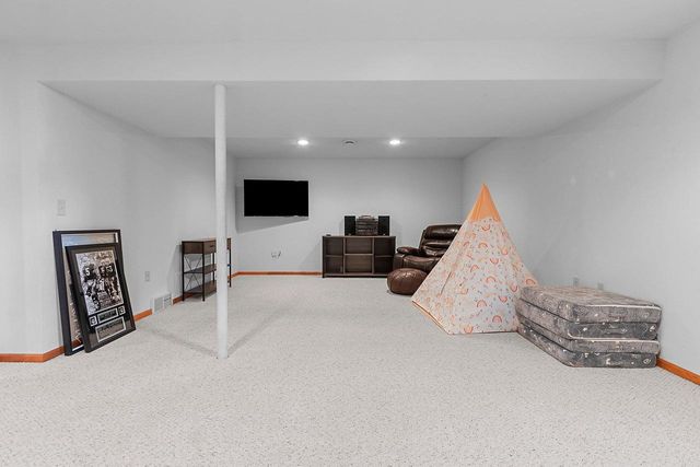 N9634 CHADBURY LANE, Appleton, WI 54915