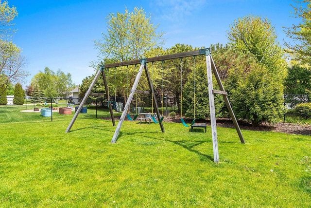 N9634 CHADBURY LANE, Appleton, WI 54915