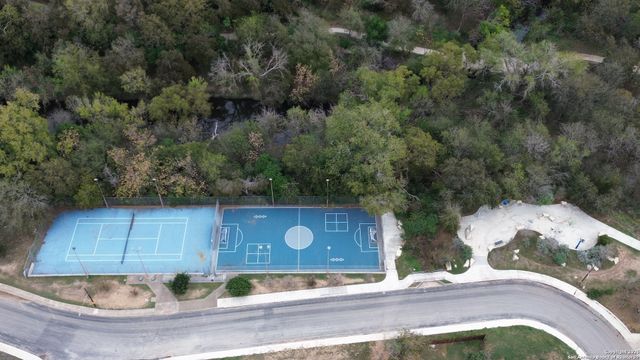 122 Barlow Ave, San Antonio, TX 78220