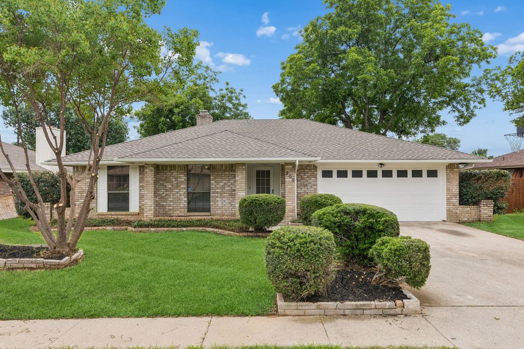 502 Parsley Lane, Euless, TX 76039
