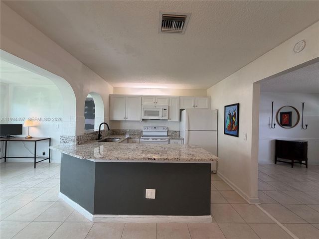 2105 SW Park Dr, Boynton Beach, FL 33426