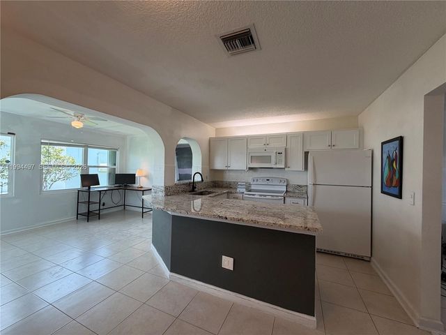 2105 SW Park Dr, Boynton Beach, FL 33426