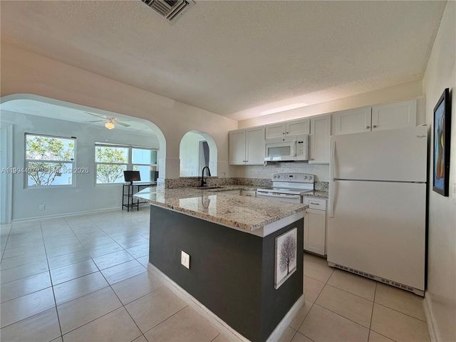 2105 SW Park Dr, Boynton Beach, FL 33426
