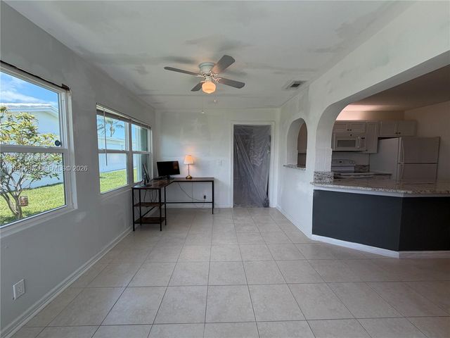 2105 SW Park Dr, Boynton Beach, FL 33426