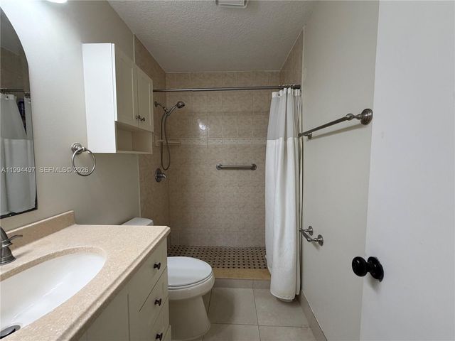 2105 SW Park Dr, Boynton Beach, FL 33426