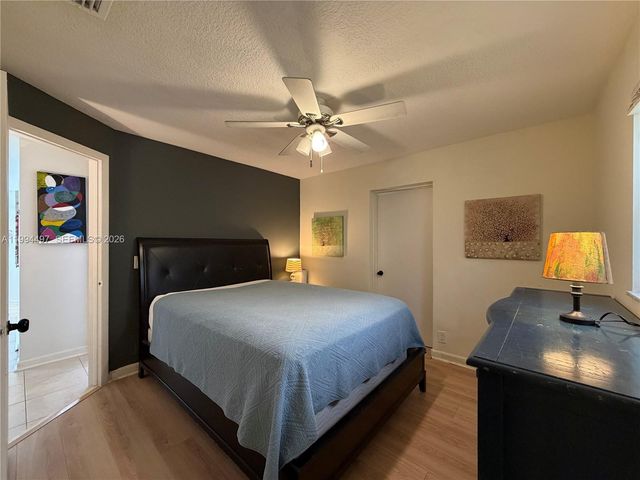 2105 SW Park Dr, Boynton Beach, FL 33426