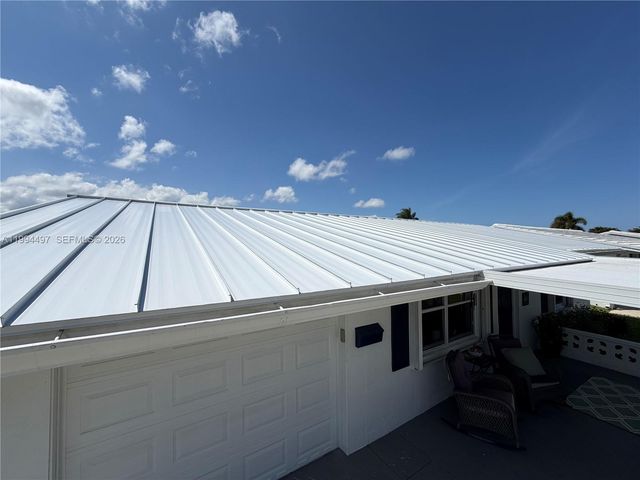 2105 SW Park Dr, Boynton Beach, FL 33426
