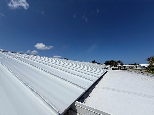 2105 SW Park Dr, Boynton Beach, FL 33426