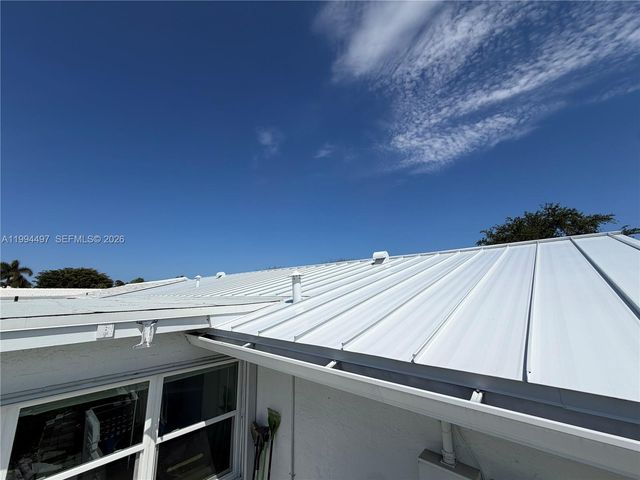2105 SW Park Dr, Boynton Beach, FL 33426