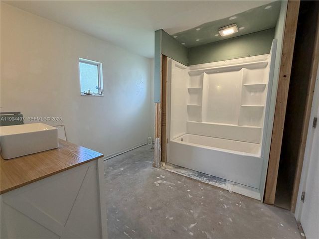 2105 SW Park Dr, Boynton Beach, FL 33426