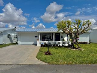 2105 SW Park Dr, Boynton Beach, FL 33426