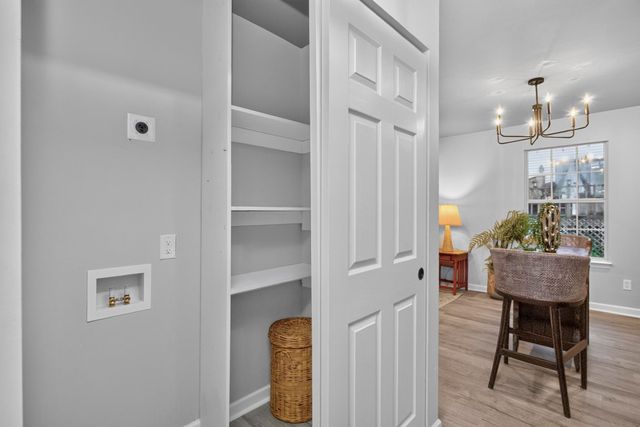 208 Errol Ln, Nashville, TN 37209