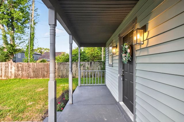 208 Errol Ln, Nashville, TN 37209